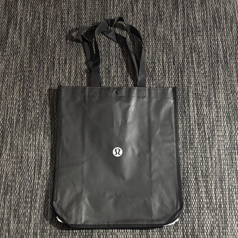 Lululemon reusable tote bag